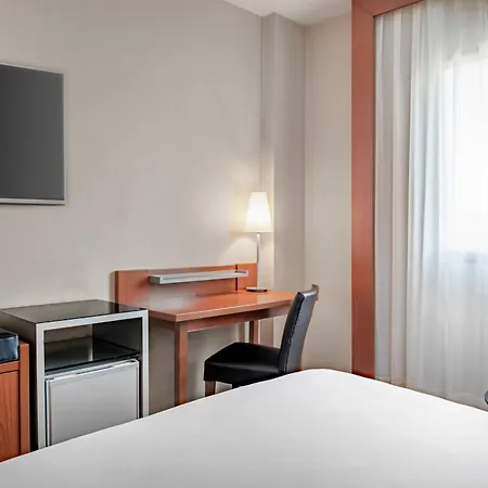 Ac Hotel Badajoz By Marriott-2